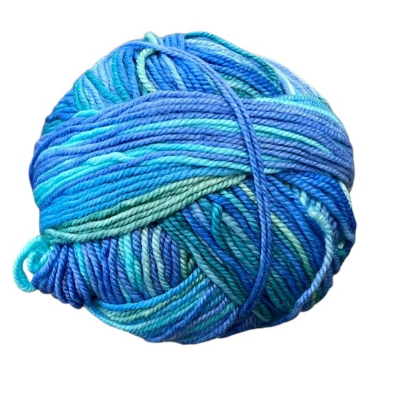 Hand-Dyed Blue & Aqua Gradient Yarn Skein For Knitting Crocheting Or Crafting Pr - Picture 4 of 4